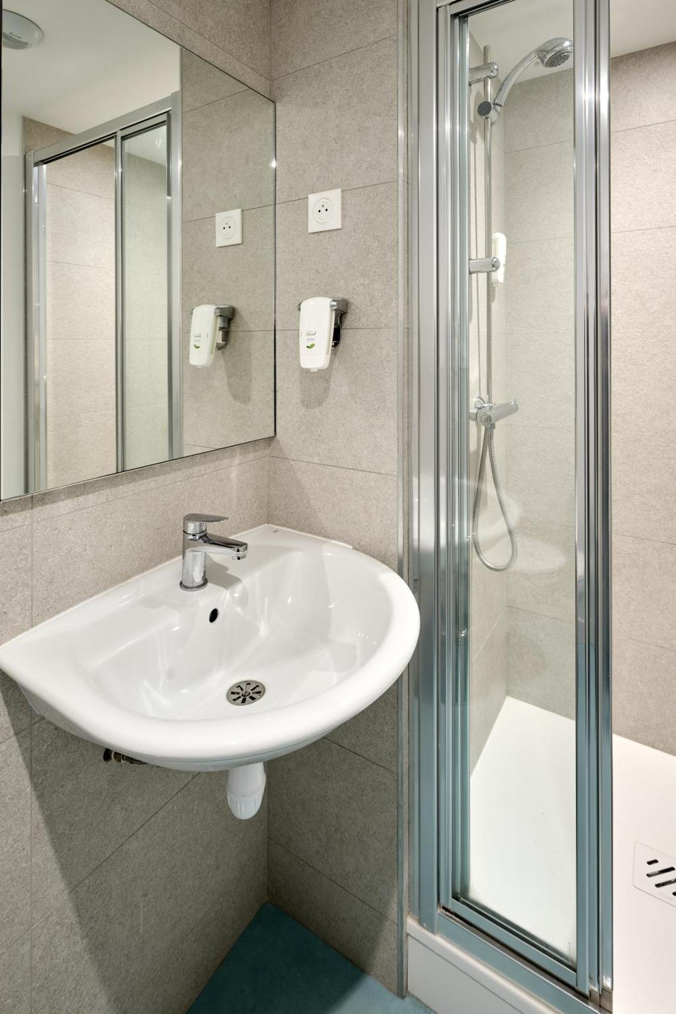 Kyriad Direct Moulins Sud - Yzeure ภายนอก รูปภาพ